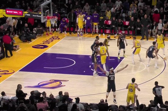 1667459093610084657.gif GIF.gif